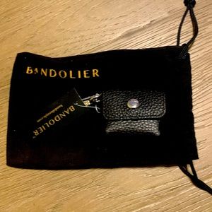 Bandolier Avery AirPod Clip onPouch Black